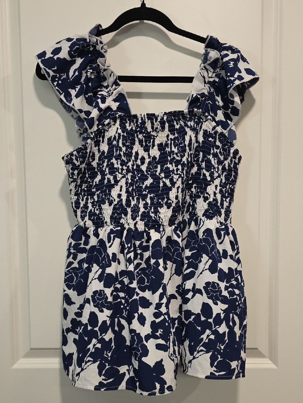 SHEIN Navy and White Floral Smocked Tank Top
